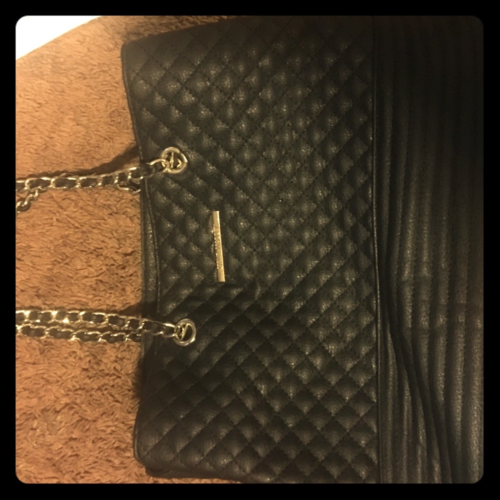 Black Steve Madden purse